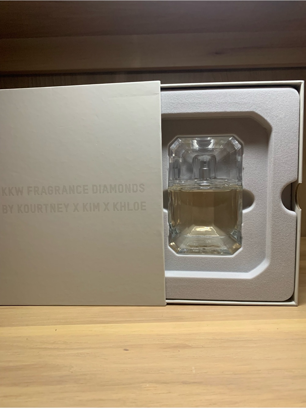 KKW Fragrance White Diamond ( Kim ) Like New